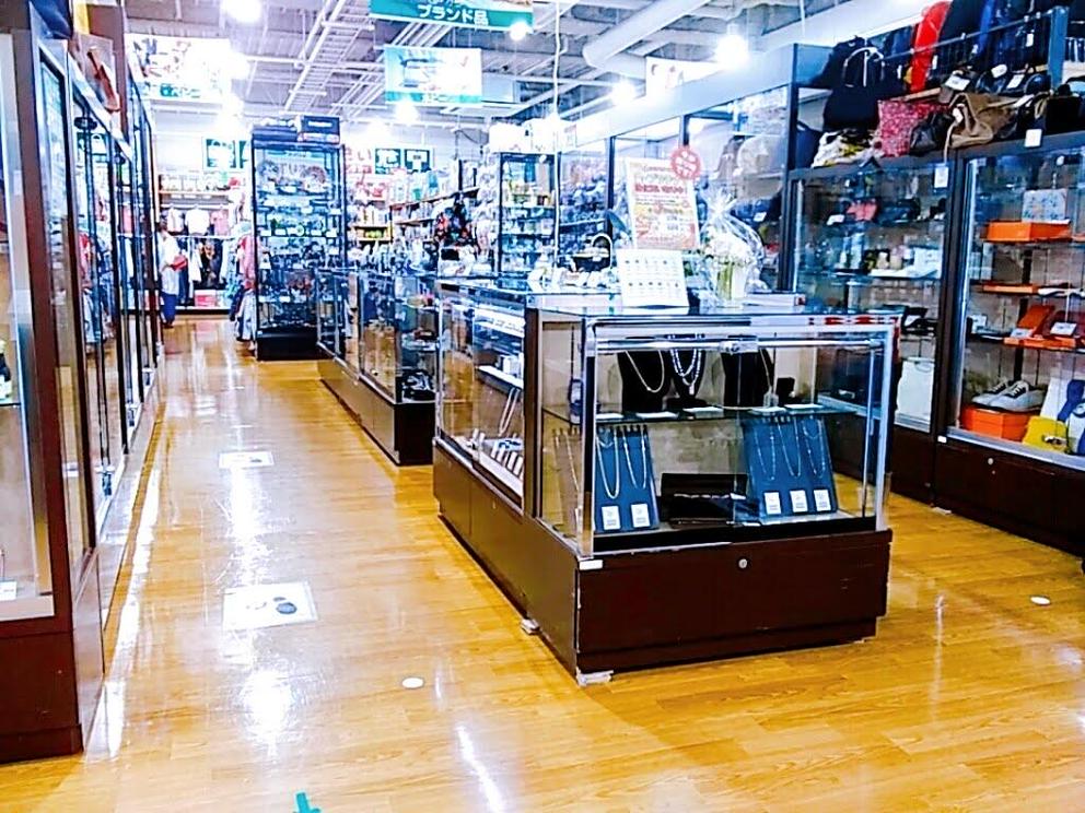 オフハウス三鷹店 中古品の買取 販売ならハードオフ 楽器 家電 家具など取扱商品多数のリサイクルショップ